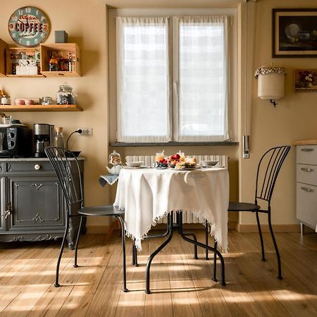B&B Tra I Laghi 카살레 코르테 세로 외부 사진