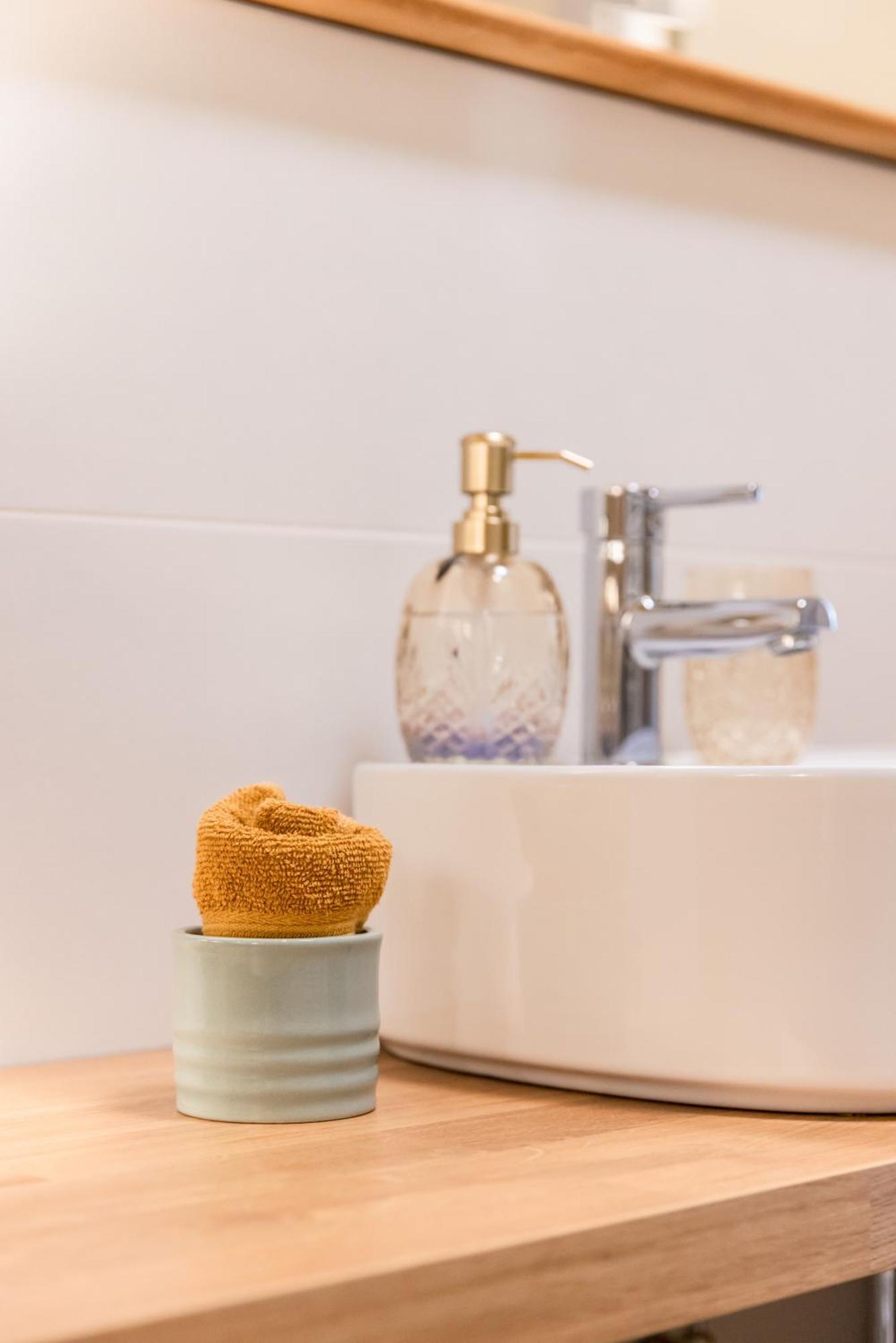 B&B Tra I Laghi 카살레 코르테 세로 외부 사진